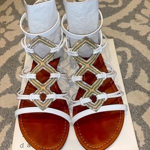 Daisy Fuentes Sandals!